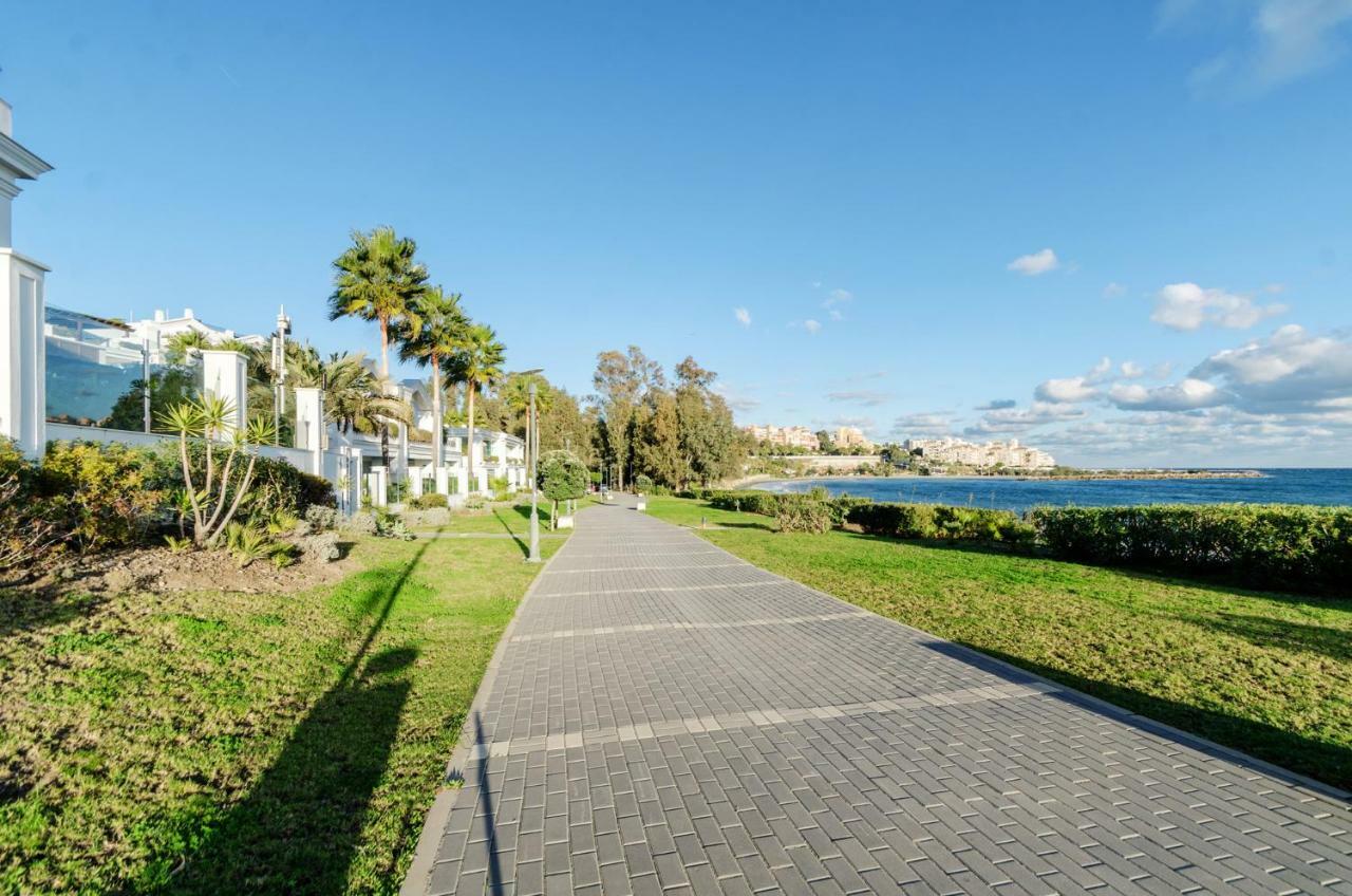 Luxury Apartment Frontal Beach In Doncella Beach Estepona Zewnętrze zdjęcie